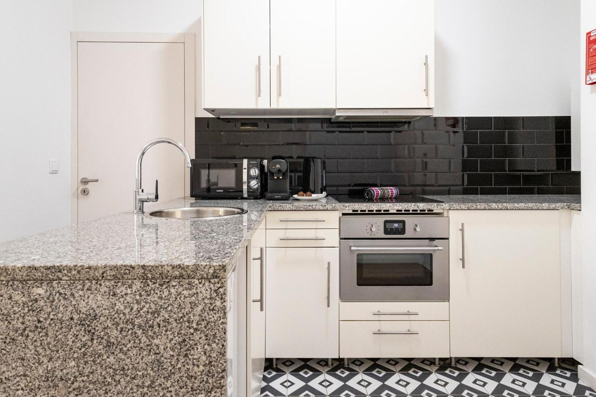 Sena 27 By Lovelystay Porto Bagian luar foto